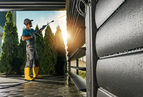 Best Animal Enclosure Cleaning  in Baldwin, NY
